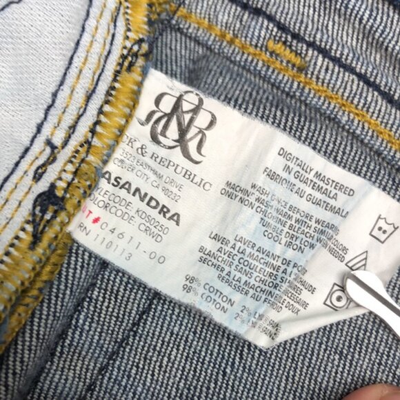 LIKE NEW ROCKamp; REPUBLIC KASANDRA FLARE BOOT JEANS 26x34 - Picture 10 of 13